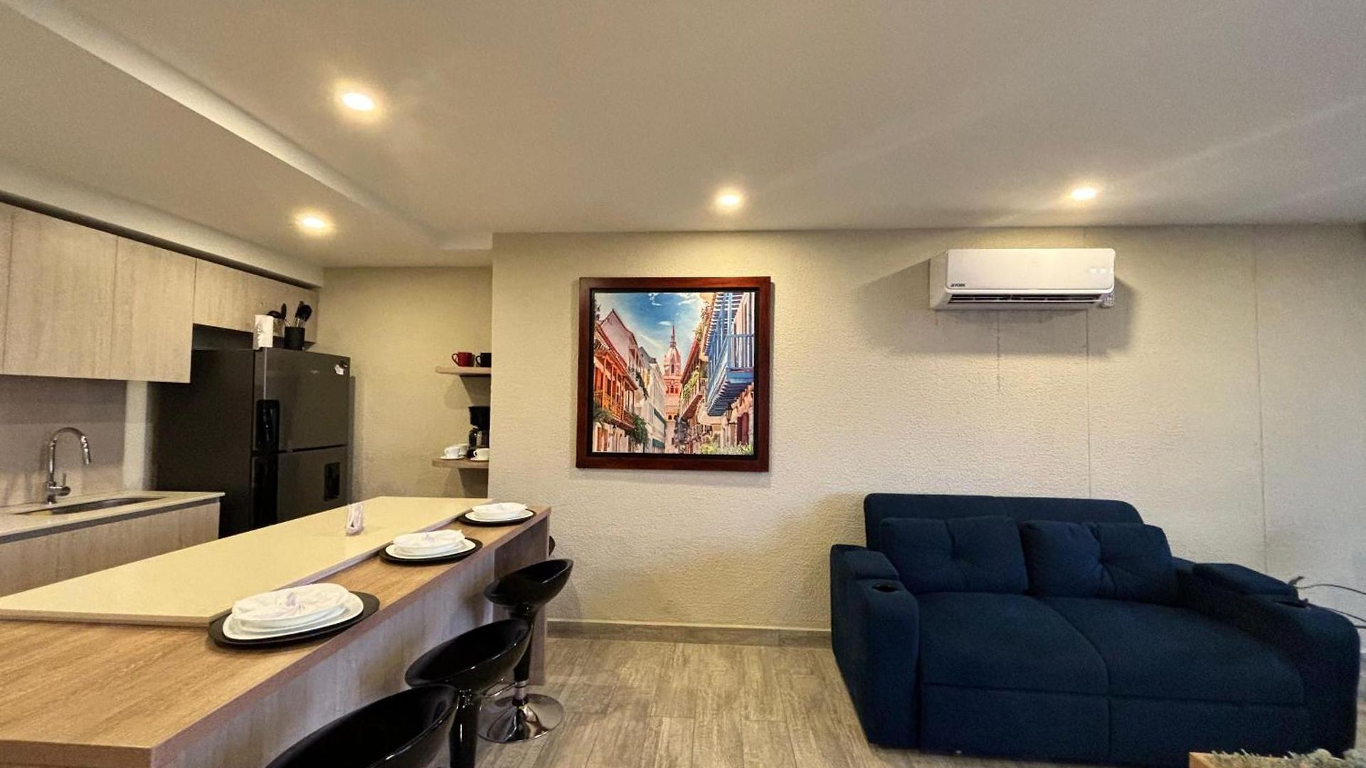 Apartamento Lujoso En Con Jacuzzi Y Piscina Privada *