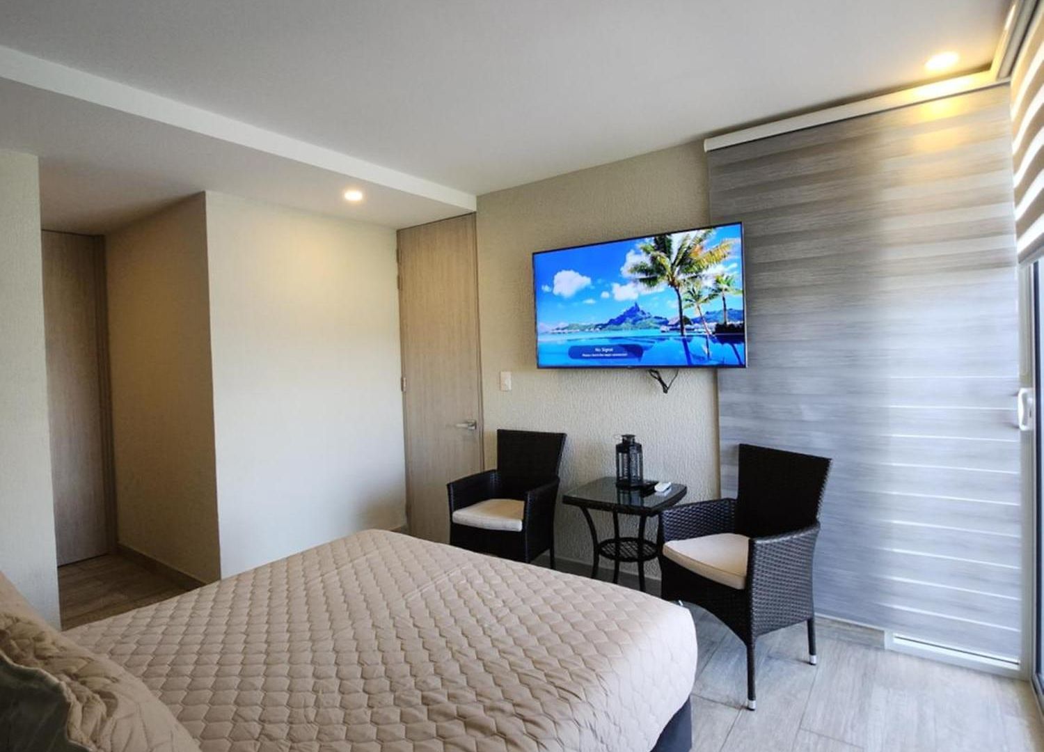 Lujoso En Con Jacuzzi Y Piscina Privada *