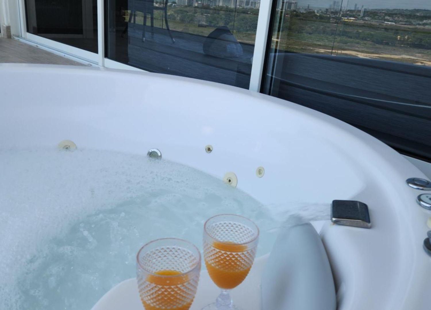 Apartamento Lujoso En Con Jacuzzi Y Piscina Privada Cartagena