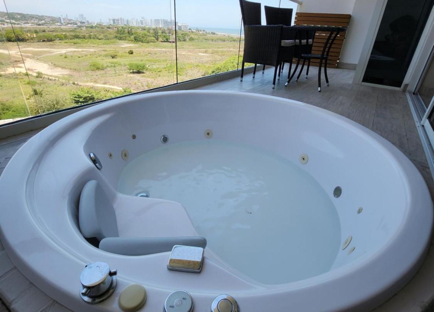 Lujoso En Con Jacuzzi Y Piscina Privada Apartamento