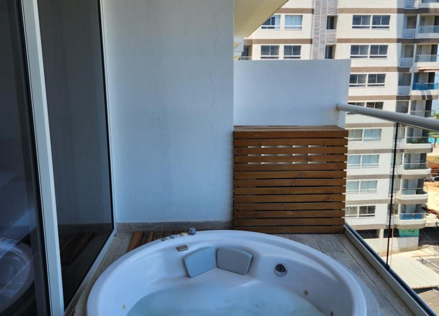 Apartamento Lujoso En Con Jacuzzi Y Piscina Privada Cartagena