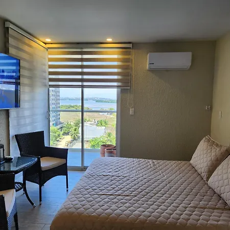 Apartamento Lujoso En Con Jacuzzi Y Piscina Privada Cartagena