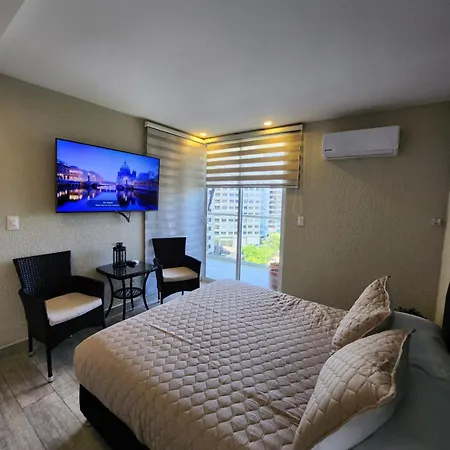 Lujoso En Con Jacuzzi Y Piscina Privada Cartagena