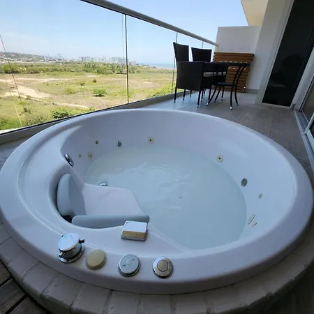 Lujoso En Con Jacuzzi Y Piscina Privada Apartamento