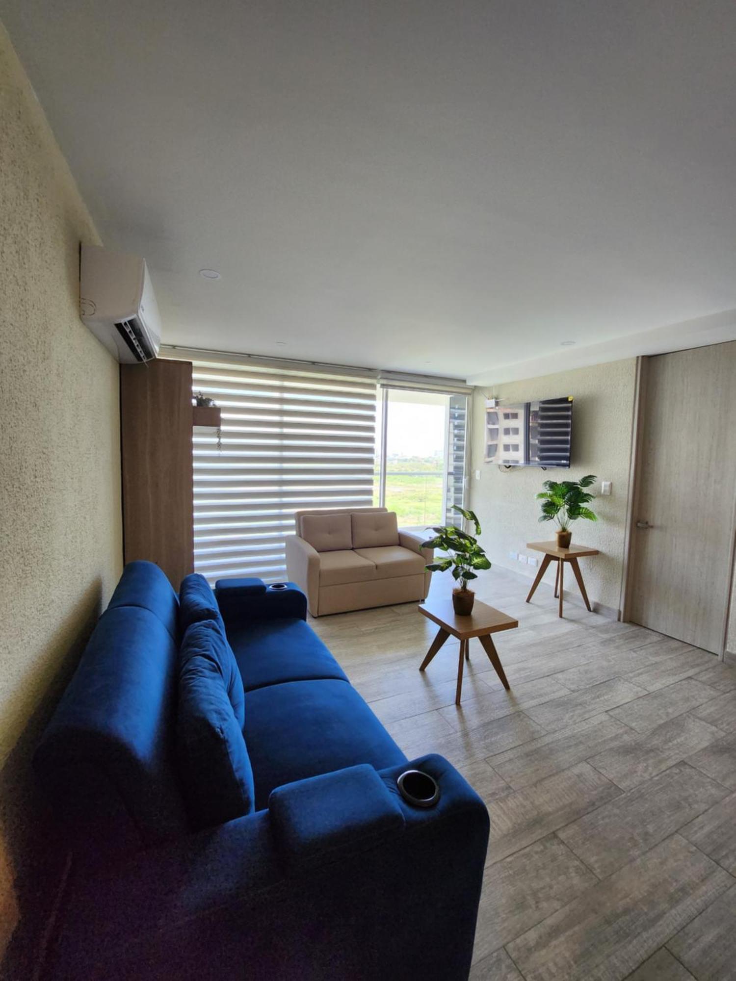 Lujoso En Con Jacuzzi Y Piscina Privada *