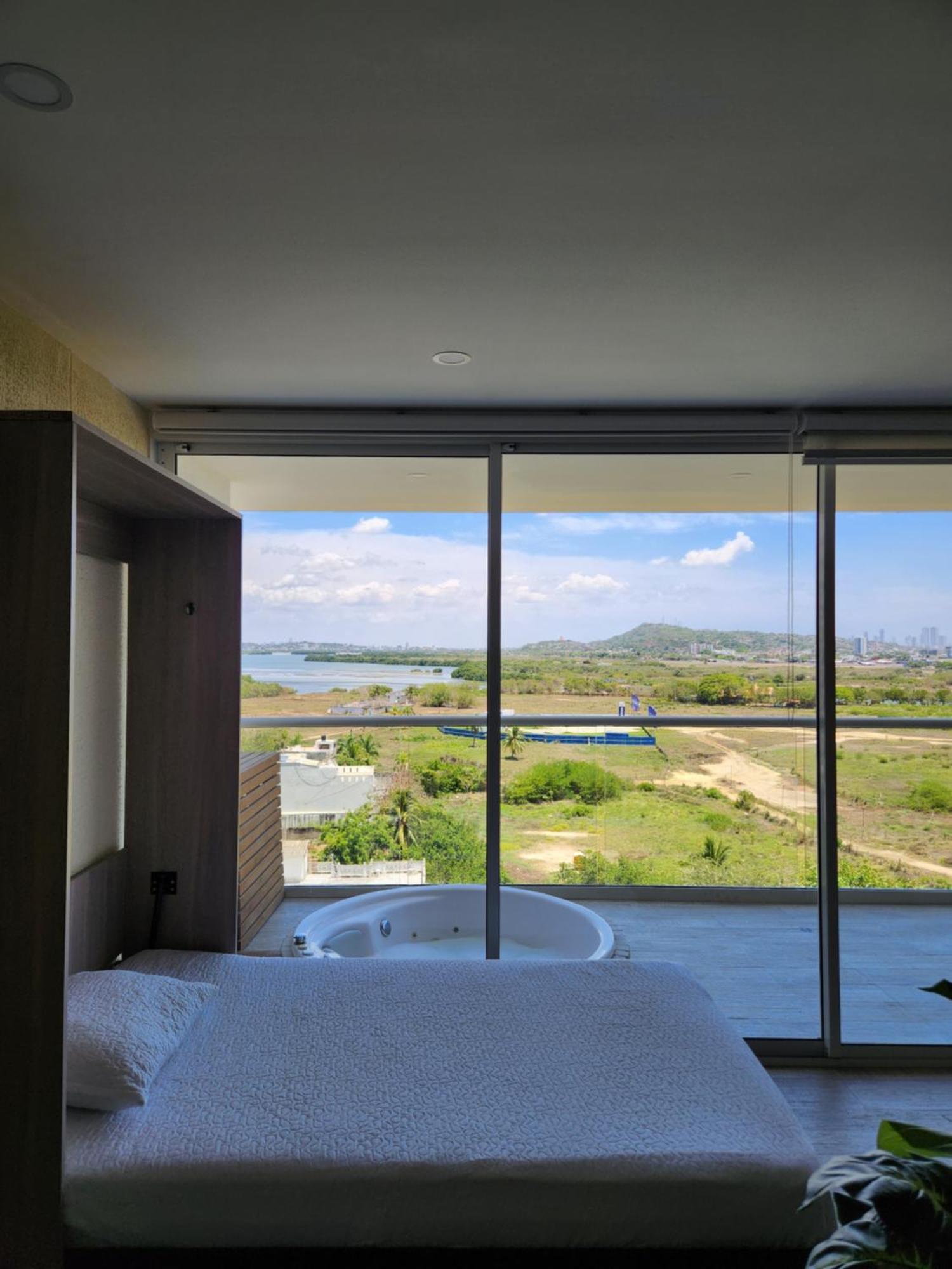 Apartamento Lujoso En Con Jacuzzi Y Piscina Privada *