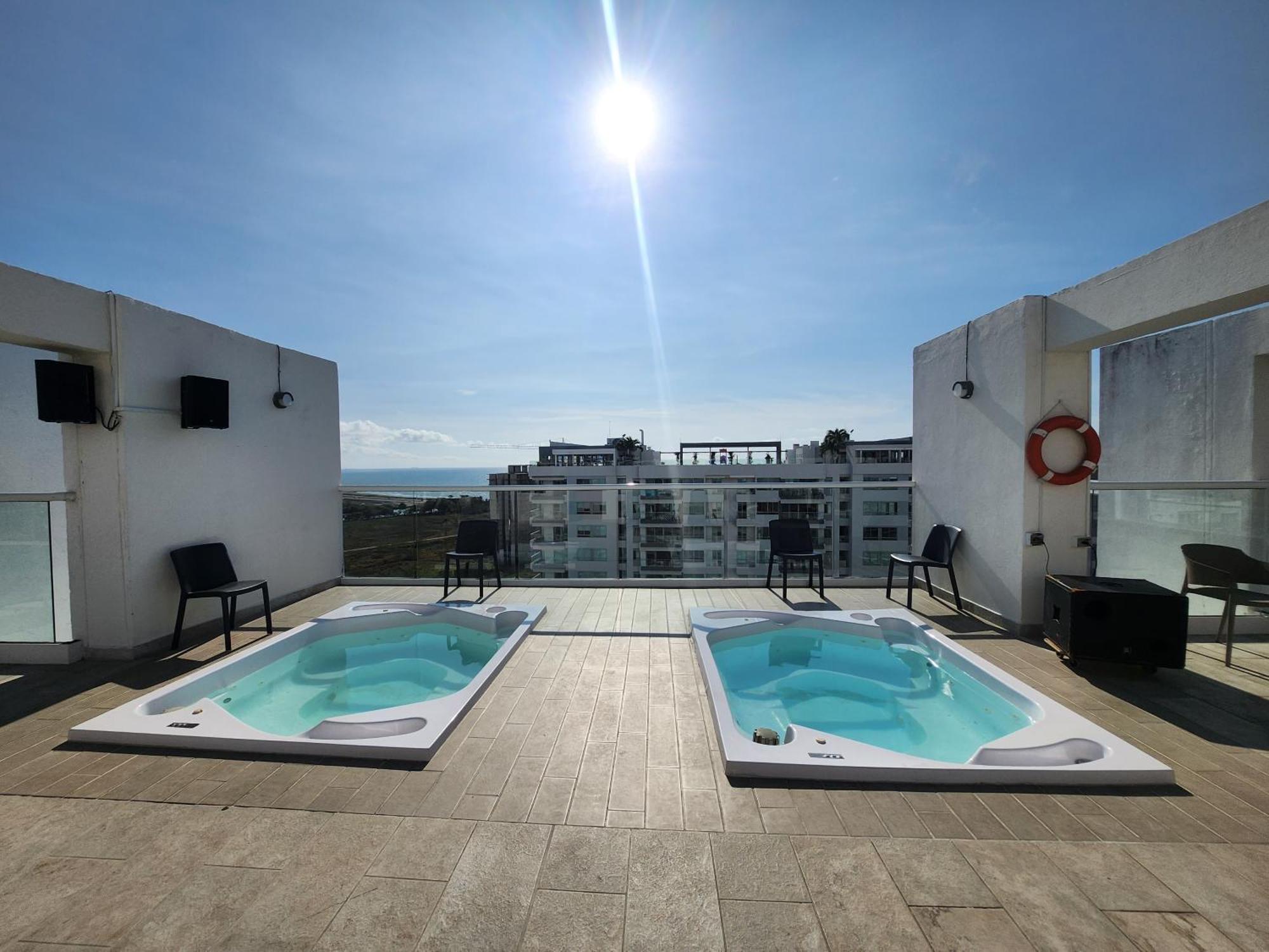 Lujoso En Con Jacuzzi Y Piscina Privada Cartagena